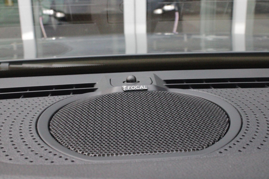 Peugeot 408 1.6 HYbrid 225PK EAT8 GT | PANORAMA SCHUIF/KANTEL DAK | FOCAL PREMIUM AUDIO SYSTEM | STUUR VERWARMING | SFEER VERLICHTING | 20" LICHTMETALEN VELGEN | ELEKTRISCH BEDIENBARE ACHTERKLEP | LED MATRIX KOPLAMPEN | 360° CAMERA | PARKEERSENSOREN VOOR + ACHTER | DRAADLOZE TELEFOONLADER | DRAADLOZE APPLE CARPLAY/ANDROID AUTO | NAVIGATIE | DODEHOEK DETECTIE | ADAPTIVE CRUISE CONTROL |