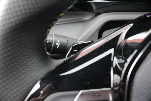 Peugeot 408 1.6 HYbrid 225PK EAT8 GT | PANORAMA SCHUIF/KANTEL DAK | FOCAL PREMIUM AUDIO SYSTEM | STUUR VERWARMING | SFEER VERLICHTING | 20" LICHTMETALEN VELGEN | ELEKTRISCH BEDIENBARE ACHTERKLEP | LED MATRIX KOPLAMPEN | 360° CAMERA | PARKEERSENSOREN VOOR + ACHTER | DRAADLOZE TELEFOONLADER | DRAADLOZE APPLE CARPLAY/ANDROID AUTO | NAVIGATIE | DODEHOEK DETECTIE | ADAPTIVE CRUISE CONTROL |