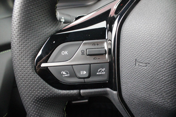Peugeot 408 1.6 HYbrid 225PK EAT8 GT | PANORAMA SCHUIF/KANTEL DAK | FOCAL PREMIUM AUDIO SYSTEM | STUUR VERWARMING | SFEER VERLICHTING | 20" LICHTMETALEN VELGEN | ELEKTRISCH BEDIENBARE ACHTERKLEP | LED MATRIX KOPLAMPEN | 360° CAMERA | PARKEERSENSOREN VOOR + ACHTER | DRAADLOZE TELEFOONLADER | DRAADLOZE APPLE CARPLAY/ANDROID AUTO | NAVIGATIE | DODEHOEK DETECTIE | ADAPTIVE CRUISE CONTROL |