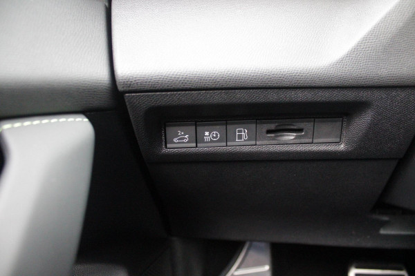 Peugeot 408 1.6 HYbrid 225PK EAT8 GT | PANORAMA SCHUIF/KANTEL DAK | FOCAL PREMIUM AUDIO SYSTEM | STUUR VERWARMING | SFEER VERLICHTING | 20" LICHTMETALEN VELGEN | ELEKTRISCH BEDIENBARE ACHTERKLEP | LED MATRIX KOPLAMPEN | 360° CAMERA | PARKEERSENSOREN VOOR + ACHTER | DRAADLOZE TELEFOONLADER | DRAADLOZE APPLE CARPLAY/ANDROID AUTO | NAVIGATIE | DODEHOEK DETECTIE | ADAPTIVE CRUISE CONTROL |