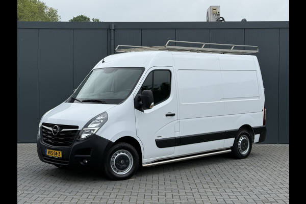 Opel Movano 2.3 Turbo 150 PK / L2H2 / INRICHTING / RVS IMPERIAAL + LADDER / 2.5 TONS TREKHAAK / AIRCO / CRUISE / NAVI / CAMERA