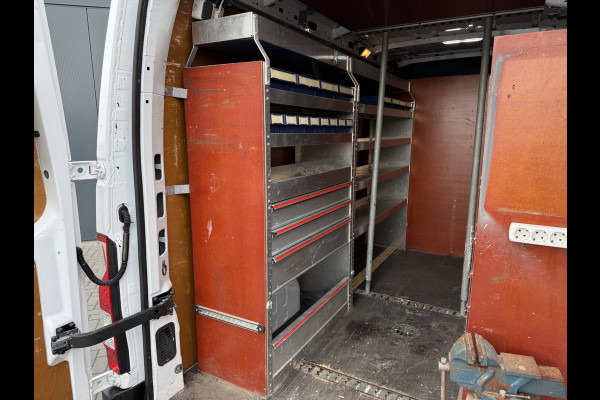 Opel Movano 2.3 Turbo 150 PK / L2H2 / INRICHTING / RVS IMPERIAAL + LADDER / 2.5 TONS TREKHAAK / AIRCO / CRUISE / NAVI / CAMERA