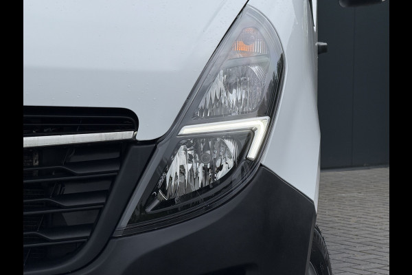 Opel Movano 2.3 Turbo 150 PK / L2H2 / INRICHTING / RVS IMPERIAAL + LADDER / 2.5 TONS TREKHAAK / AIRCO / CRUISE / NAVI / CAMERA