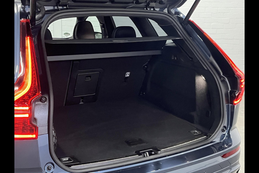 Volvo XC60 2.0 T8 PHEV AWD Ultra Black Edition Trekhaak | Bowers & Wilkins |  Massage | Open dak |  Stoel ventilatie | Stoel-/stuurverwarming | Head-up | 360 camera | *455PK*