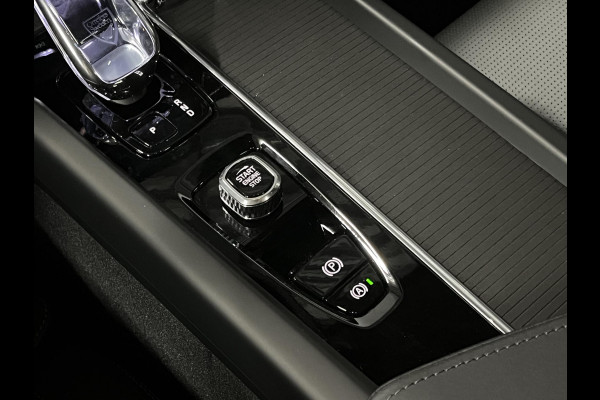 Volvo XC60 2.0 T8 PHEV AWD Ultra Black Edition Trekhaak | Bowers & Wilkins |  Massage | Open dak |  Stoel ventilatie | Stoel-/stuurverwarming | Head-up | 360 camera | *455PK*
