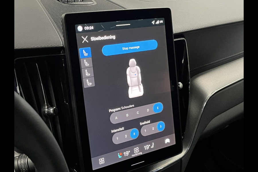 Volvo XC60 2.0 T8 PHEV AWD Ultra Black Edition Bowers & Wilkins |  Massage | Open dak |  Stoel ventilatie | Stoel-/stuurverwarming | Head-up | 360 camera | *455PK*