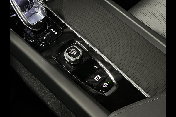 Volvo XC60 2.0 T8 PHEV AWD Ultra Black Edition Bowers & Wilkins |  Massage | Open dak |  Stoel ventilatie | Stoel-/stuurverwarming | Head-up | 360 camera | *455PK*