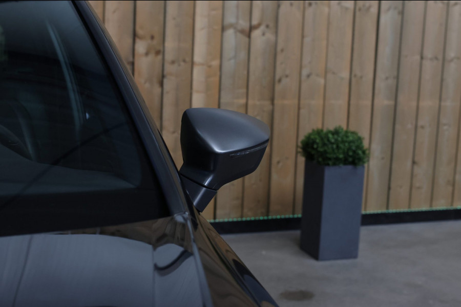 Seat Ateca 1.5 TSI FR *Pano*Beats*Keyless*Camera*