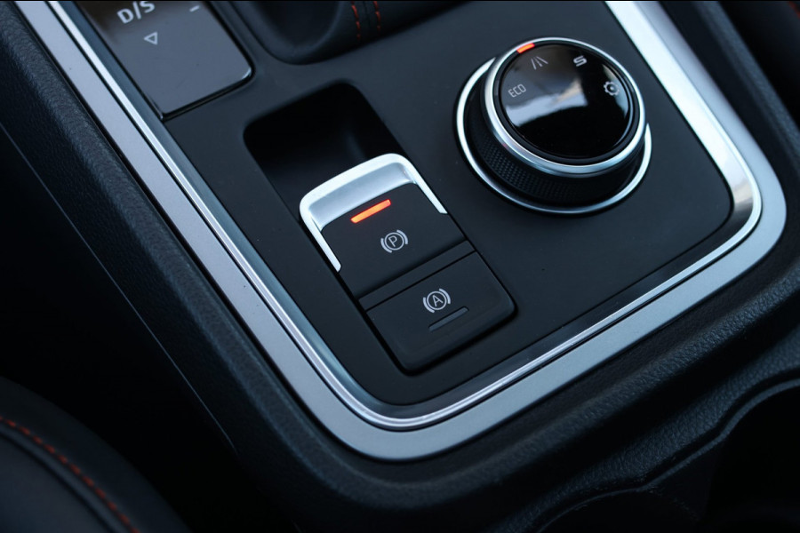 Seat Ateca 1.5 TSI FR *Pano*Beats*Keyless*Camera*
