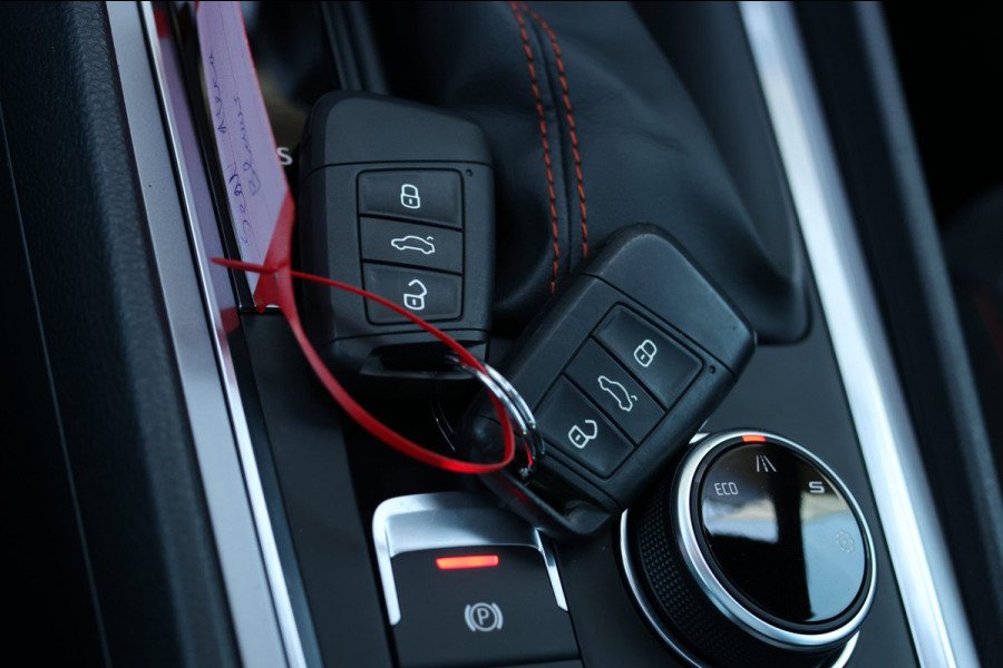 Seat Ateca 1.5 TSI FR *Pano*Beats*Keyless*Camera*