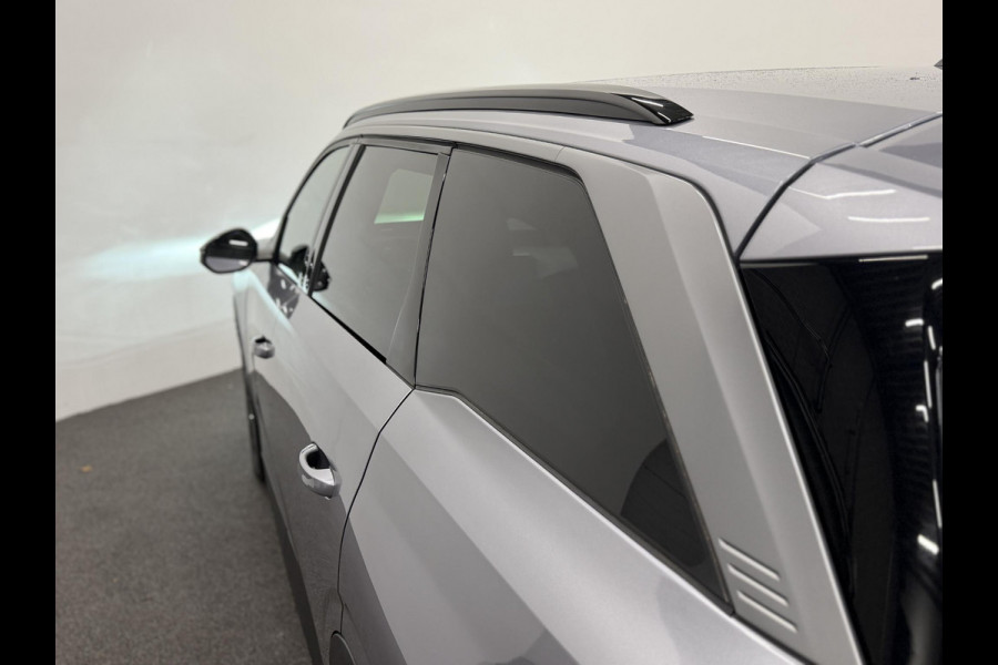 Peugeot 5008 1.2 Hybrid 136pk Allure Automaat 7 Persoons Navigatie Cruise control Climate control LED Parkeersensoren Camera Apple Carplay/ Android Auto Radio