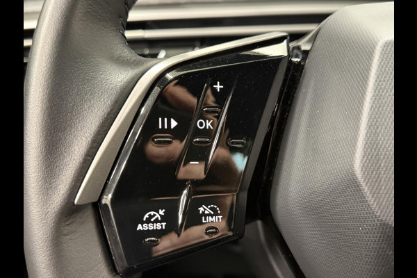 Peugeot 5008 1.2 Hybrid 136pk Allure Automaat 7 Persoons Navigatie Cruise control Climate control LED Parkeersensoren Camera Apple Carplay/ Android Auto Radio