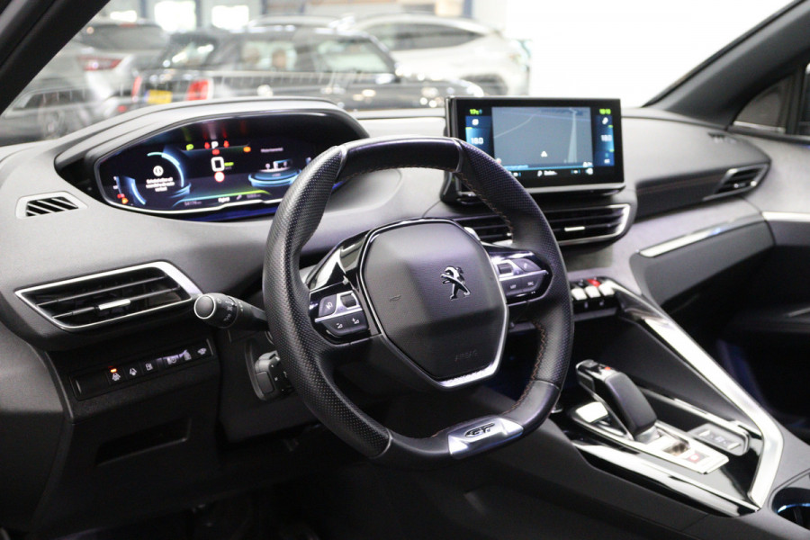 Peugeot 3008 1.6 HYbrid 225 GT, Focal Sound, 19" LM, LED, Camera