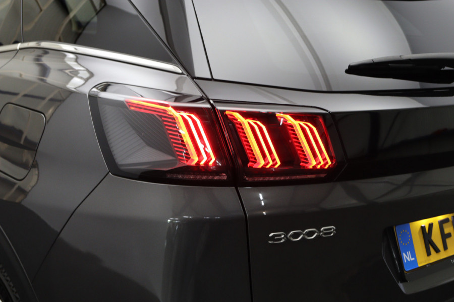 Peugeot 3008 1.6 HYbrid 225 GT, Focal Sound, 19" LM, LED, Camera