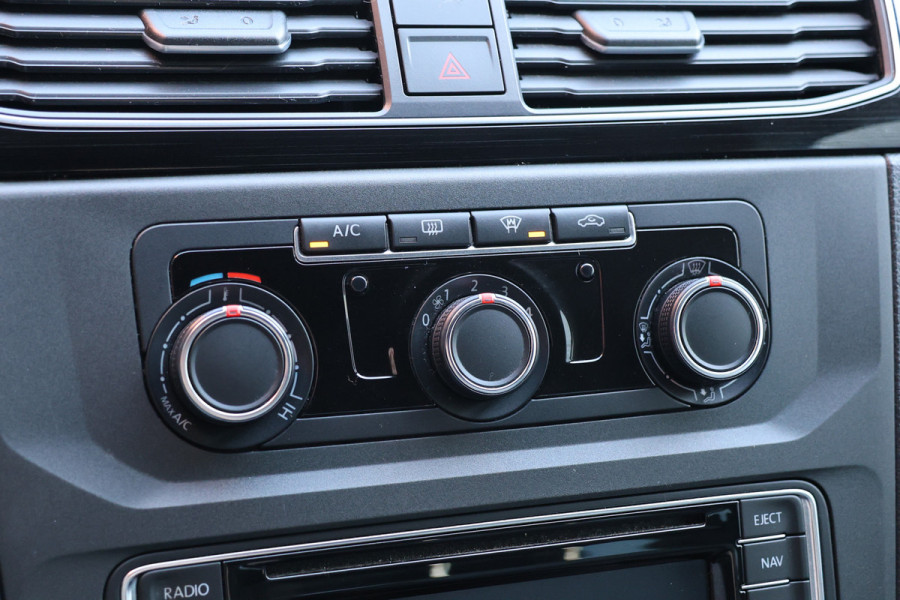 Volkswagen Caddy 2.0 TDI Highline 185 PK | MF Stuur | Trekhaak | PDC | Airco | Elek ramen | Treeplanken | Nieuwe APK | NAP Logisch | Euro 6