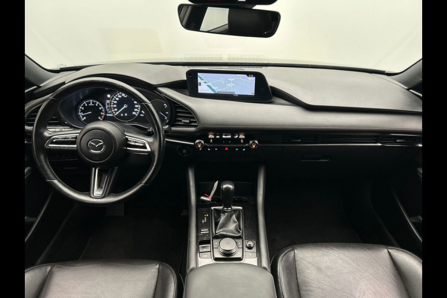 Mazda 3 2.0 e-SkyActiv-G M Hybrid 122 | Trekhaak | Head/up | Rondomzicht/Camera | Leder |