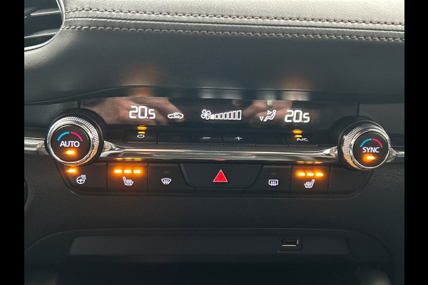 Mazda 3 2.0 e-SkyActiv-G M Hybrid 122 | Trekhaak | Head/up | Rondomzicht/Camera | Leder |