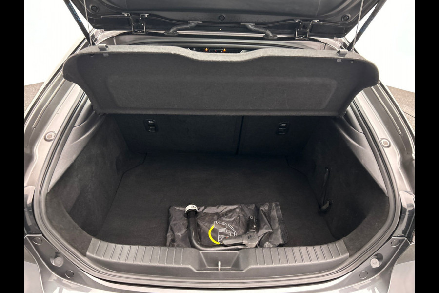 Mazda 3 2.0 e-SkyActiv-G M Hybrid 122 | Trekhaak | Head/up | Rondomzicht/Camera | Leder |