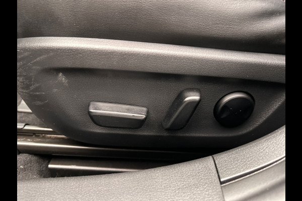 Mazda 3 2.0 e-SkyActiv-G M Hybrid 122 | Trekhaak | Head/up | Rondomzicht/Camera | Leder |