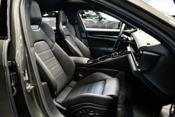 Porsche Panamera 2.9 4S E-Hybrid *Panorama / Sport-Chrono / Sport-Design / HUD / Soft-Close / Surround-view*