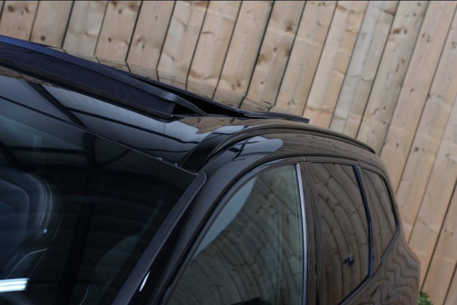 Volvo XC60 2.0 T6 Plug-in hybrid AWD Plus Dark *Pano*H/K*Trekhaak*Leder*