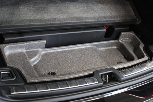 Volvo XC60 2.0 T6 Plug-in hybrid AWD Plus Dark *Pano*H/K*Trekhaak*Leder*