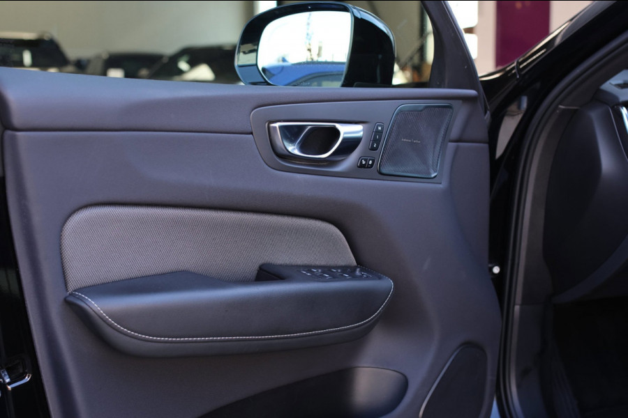 Volvo XC60 2.0 T6 Plug-in hybrid AWD Plus Dark *Pano*H/K*Trekhaak*Leder*