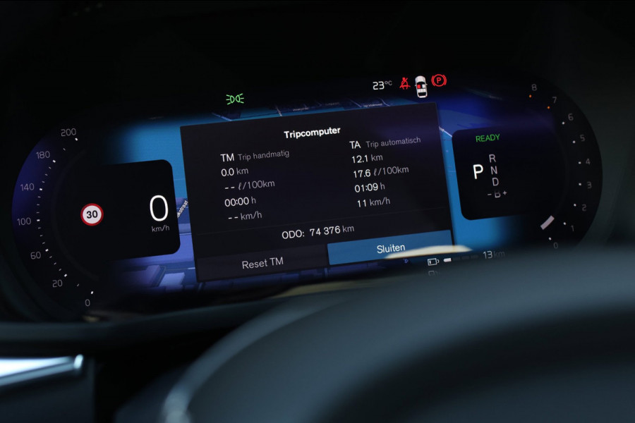 Volvo XC60 2.0 T6 Plug-in hybrid AWD Plus Dark *Pano*H/K*Trekhaak*Leder*