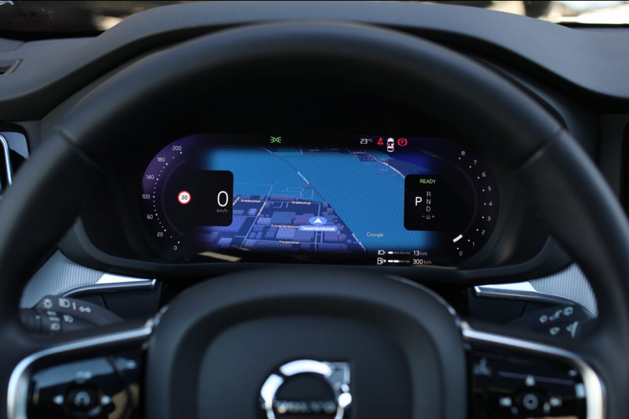 Volvo XC60 2.0 T6 Plug-in hybrid AWD Plus Dark *Pano*H/K*Trekhaak*Leder*