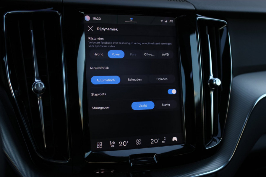 Volvo XC60 2.0 T6 Plug-in hybrid AWD Plus Dark *Pano*H/K*Trekhaak*Leder*