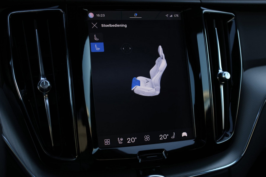 Volvo XC60 2.0 T6 Plug-in hybrid AWD Plus Dark *Pano*H/K*Trekhaak*Leder*