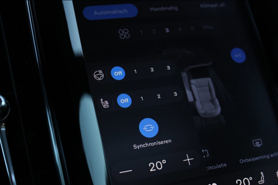 Volvo XC60 2.0 T6 Plug-in hybrid AWD Plus Dark *Pano*H/K*Trekhaak*Leder*