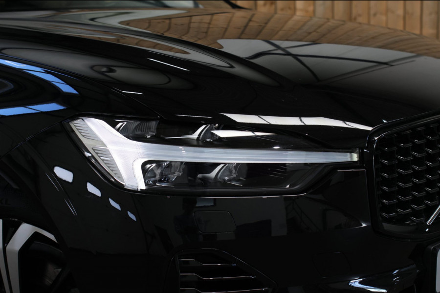 Volvo XC60 2.0 T6 Plug-in hybrid AWD Plus Dark *Pano*H/K*Trekhaak*Leder*