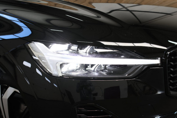 Volvo XC60 2.0 T6 Plug-in hybrid AWD Plus Dark *Pano*H/K*Trekhaak*Leder*
