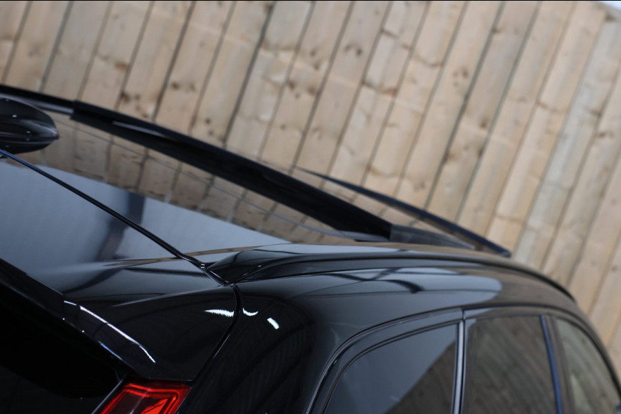 Volvo XC60 2.0 T6 Plug-in hybrid AWD Plus Dark *Pano*H/K*Trekhaak*Leder*