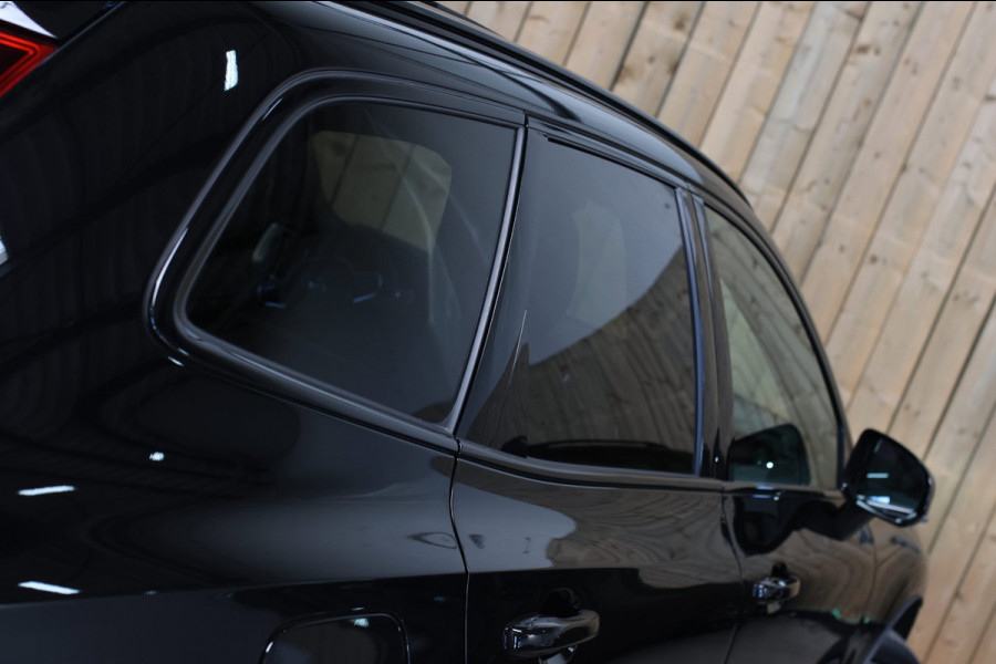 Volvo XC60 2.0 T6 Plug-in hybrid AWD Plus Dark *Pano*H/K*Trekhaak*Leder*