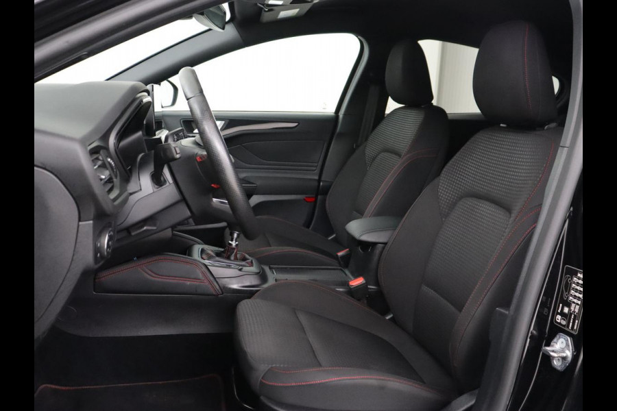 Ford Focus 1.0 EcoBoost Hybrid ST Line X | 68.600km NAP | Trekhaak | Carplay | B&O Sound | Camera | Keyless | Full LED | Climate control | Cruise control | Bluetooth