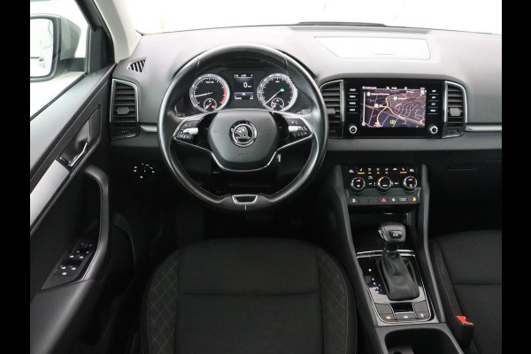 Škoda Karoq 1.5 TSI Business Edition | Panoramadak | Stoelverwarming | Carplay | Navigatie | Parkeerhulp | Climate control | Bluetooth | Cruise control | Getint glas