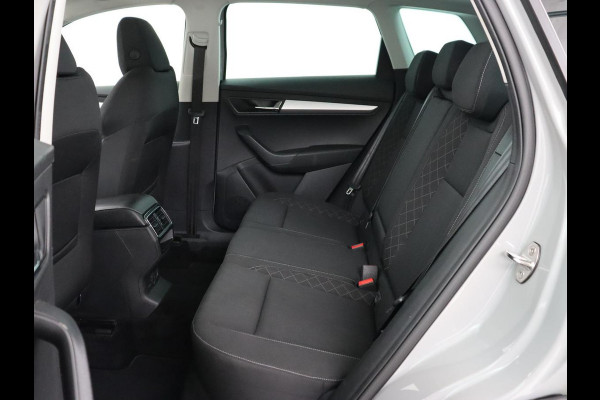 Škoda Karoq 1.5 TSI Business Edition | Panoramadak | Stoelverwarming | Carplay | Navigatie | Parkeerhulp | Climate control | Bluetooth | Cruise control | Getint glas