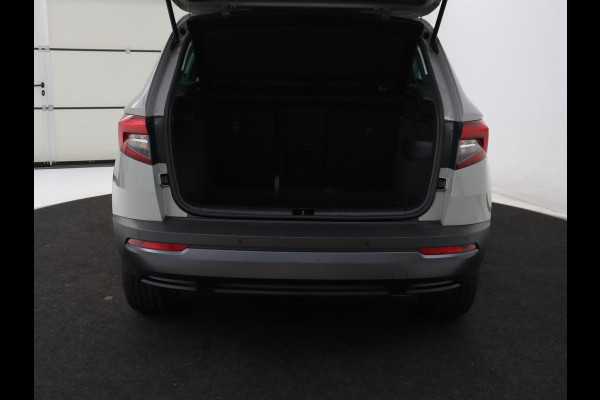 Škoda Karoq 1.5 TSI Business Edition | Panoramadak | Stoelverwarming | Carplay | Navigatie | Parkeerhulp | Climate control | Bluetooth | Cruise control | Getint glas