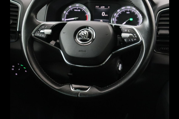 Škoda Karoq 1.5 TSI Business Edition | Panoramadak | Stoelverwarming | Carplay | Navigatie | Parkeerhulp | Climate control | Bluetooth | Cruise control | Getint glas