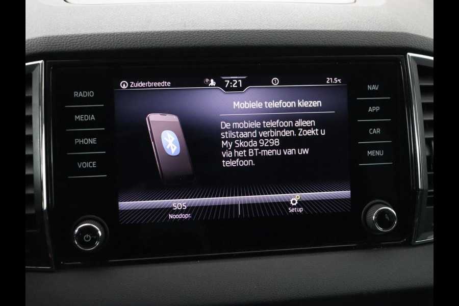 Škoda Karoq 1.5 TSI Business Edition | Panoramadak | Stoelverwarming | Carplay | Navigatie | Parkeerhulp | Climate control | Bluetooth | Cruise control | Getint glas
