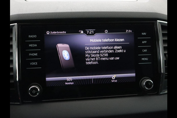 Škoda Karoq 1.5 TSI Business Edition | Panoramadak | Stoelverwarming | Carplay | Navigatie | Parkeerhulp | Climate control | Bluetooth | Cruise control | Getint glas