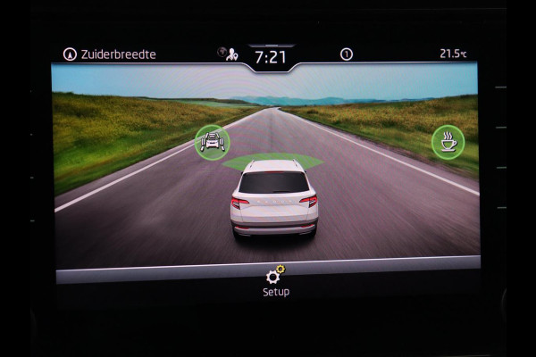Škoda Karoq 1.5 TSI Business Edition | Panoramadak | Stoelverwarming | Carplay | Navigatie | Parkeerhulp | Climate control | Bluetooth | Cruise control | Getint glas