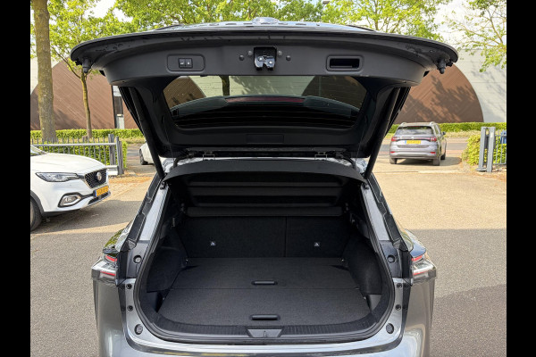 Nissan QASHQAI 1.3 MHEV Xtronic N-Connecta FABRIEKSGARANTIE| STOEL + STUURVERWARMING| VOORRUITVERWARMING| ELEKTRISCHE ACHTERKLEP| HEAD-UP DISPLAY| PANORAMADAK| ADAPTIVE CRUISE CONTROL| DODE HOEK SENSOR| 360 CAMERA|