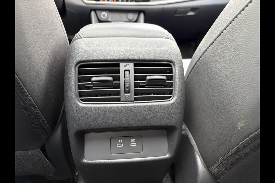 Nissan QASHQAI 1.3 MHEV Xtronic N-Connecta FABRIEKSGARANTIE| STOEL + STUURVERWARMING| VOORRUITVERWARMING| ELEKTRISCHE ACHTERKLEP| HEAD-UP DISPLAY| PANORAMADAK| ADAPTIVE CRUISE CONTROL| DODE HOEK SENSOR| 360 CAMERA|