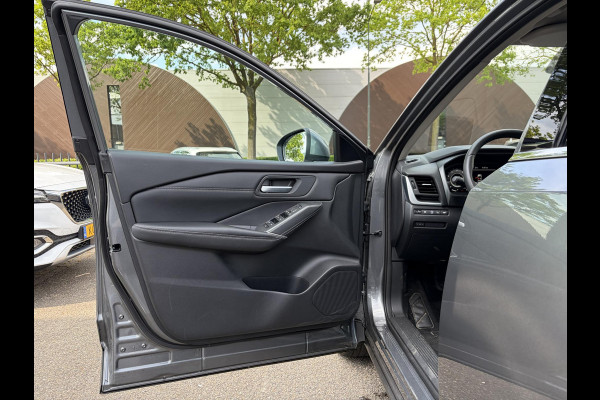 Nissan QASHQAI 1.3 MHEV Xtronic N-Connecta FABRIEKSGARANTIE| STOEL + STUURVERWARMING| VOORRUITVERWARMING| ELEKTRISCHE ACHTERKLEP| HEAD-UP DISPLAY| PANORAMADAK| ADAPTIVE CRUISE CONTROL| DODE HOEK SENSOR| 360 CAMERA|