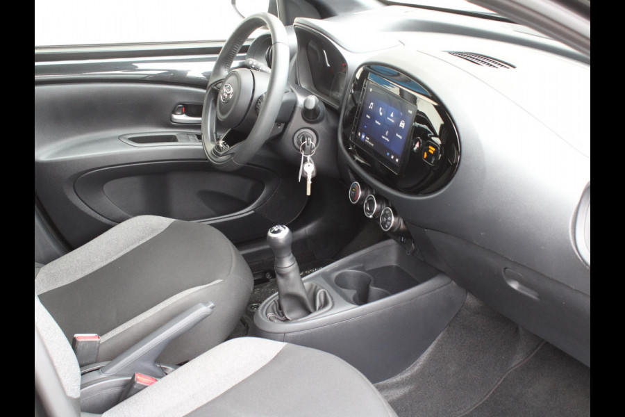 Toyota Aygo X 1.0 VVT-i MT Play | APPLE CARPLAY / ANDROID AUTO |