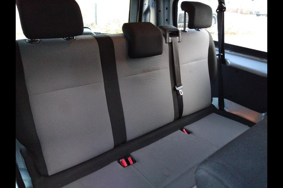 Toyota Proace Shuttle 1.5 D-4D Navigator Long