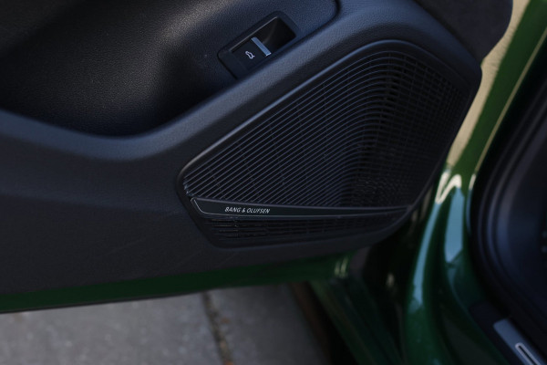 Audi RS4 2.9 TFSI Quattro *Pano*B&O*360 Camera*RS-Stoelen*Keyless*Trekhaak*